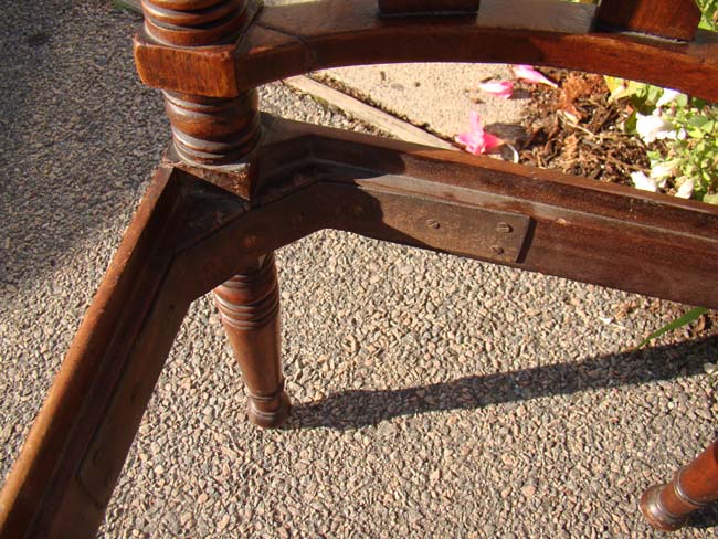 A beautiful Walnut corner chair circa 1790-1810 — image 3